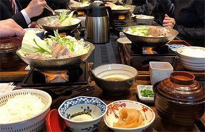 学びあり笑いあり美食あり～博多織と落語を楽しむ会＠東京・半蔵門「福扇華」にて