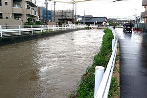筑肥線、大雨の影響で大幅な遅れ