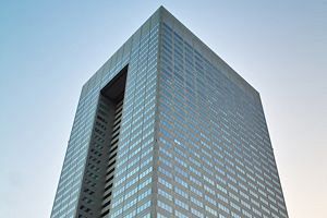 技術に疎い文系トップ 投資ファンドを招き入れ墓穴を掘る（前）