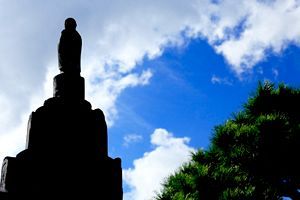 公費による「葬祭扶助」件数と金額が過去最多に
