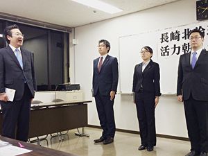 創成館高校の躍進を支える職場の『元気朝礼』～企業関係者の前で実演