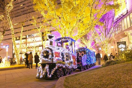 警固公園「TENJIN HIKARI SQUARE」本日よりオープン