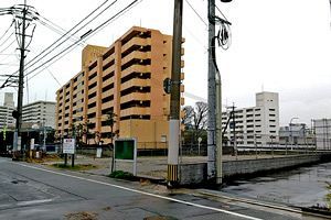 まちかど風景・博多区～東比恵駅側に2つのマンション