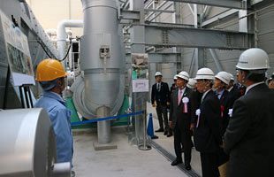 下水汚泥燃料化事業で式典　福岡県御笠川浄化センター