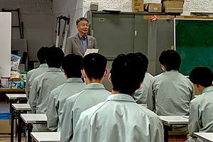 建設業の魅力を体感　福岡第一高で「学校キャラバン」