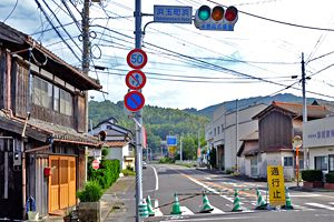 唐津市浜玉町・筑肥線脱線現場　水害の傷跡生々しく