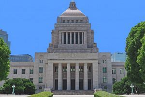 安倍晋三前首相の元秘書2人の「繰り言」～「役人離れ」を招く自民党菅政権