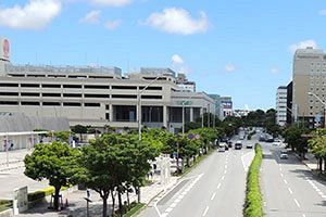 サンエー、26年2月期決算　増収と最終減益