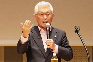 泉房穂・前明石市長の岡山講演で「総理待望論」が飛び出す