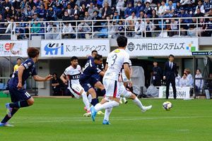攻守に圧倒され、アビスパ連敗　福岡0-1鹿島
