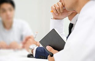九州の大学生、内定率過去最高もなお全国平均以下続く