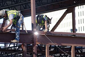 福岡は３年、東京は５年、いやそれ以上？～建設受注の見通し