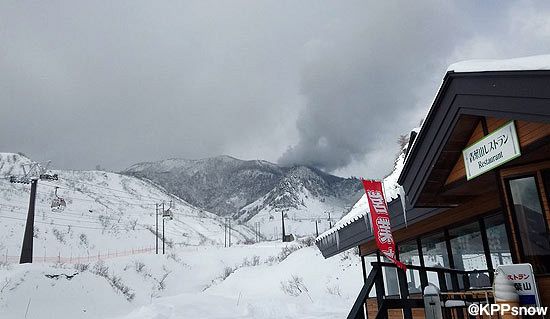 群馬・草津白根山が噴火　噴石で負傷者も