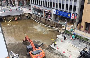 博多駅前陥没事故、日本で最も穴に近いメディアが復旧状況を更新中