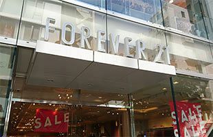 Forever21福岡天神店　クリアランスセール実施中