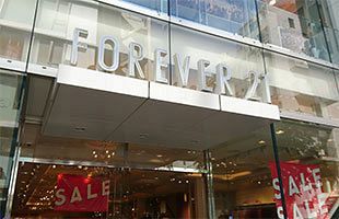 Forever21福岡天神店　クリアランスセール実施中