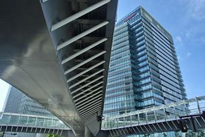 日産本社ビルを取得した中国企業、その背景に迫る