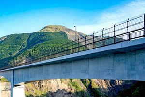 昭和鉄工、26年3月期中間決算は減収と営業減益、通期は増収も減益予想