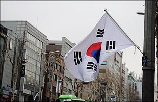 朴槿恵大統領失職　韓国の「法治」は「政治」である（前）