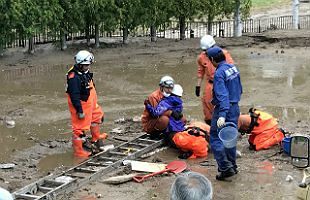 【『北方ジャーナル』記者の被災地ルポ（３）】泥にはまった民放女性記者～住民らが力を合わせて救助