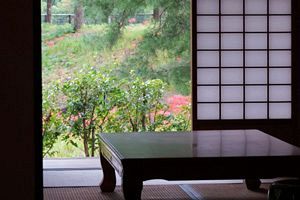 古民家に熱視線　海外の富裕旅行者向け宿泊施設として