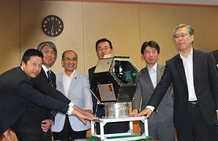 九工大と大分の企業4社が共同開発した超小型衛星「てんこう」～今月29日に宇宙へ