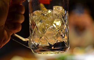 多発する福岡県職員の不祥事　カギは過剰飲酒への早期介入（中）