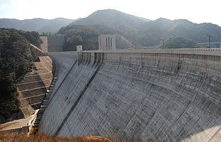 五ケ山ダムの竣工式典開催