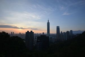 台湾有事論争の行方：トランプ大統領の高市首相への圧力（前）