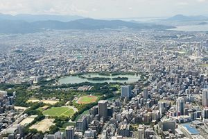 22年公示地価、商業地上昇率トップ10に福岡から7地点