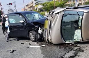 【事故情報】マリナタウン前で車２台が衝突事故～福岡市西区