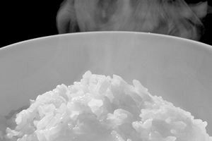 消費者庁、糖質カット炊飯器を販売する4社に景表法違反で措置命令