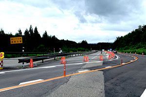 【能登現地レポート（1）】対面通行可能になるも「つぎはぎ状態」の道路が続く