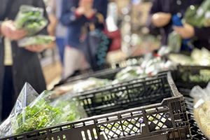 大黒天物産11月中間、経常利益66.2％減 10店出店で売上高7.0％増