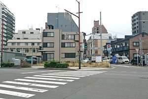 まちかど風景・博多区～すこやか通り側にマンション