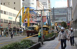 JR博多駅前陥没事故、埋戻し作業は９日にも完了
