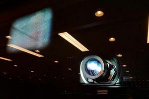 映画『ニッポン狂想曲』のご紹介