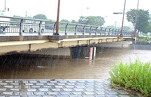 福岡市東区二又瀬付近の宇美川の状況