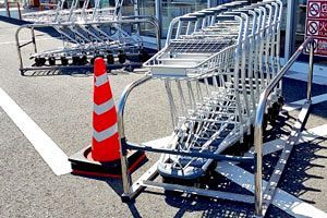 【業界を読む】大店立地法届出からみる全国の出店状況 小売出店戦略の現在地