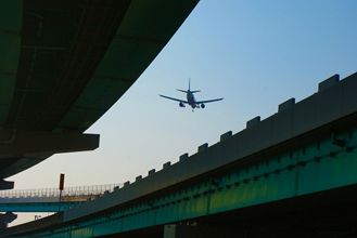 福岡空港出資問題、「高島市長は素晴らしい」と副市長が市議に働きかけ