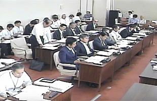 「高島市長、もう少し真剣にやったらどうですか！」高山市議訴える