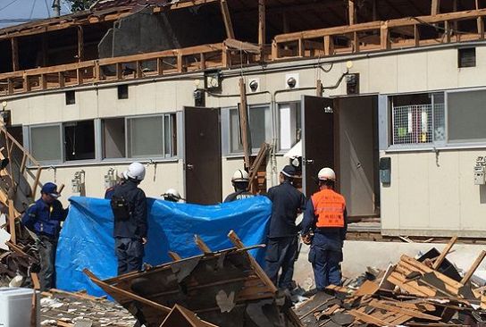 【熊本地震最前線レポート】（27）～ぐしゃりとつぶれた学生アパート