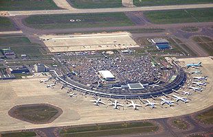 ヨシヒコのぶらり漫歩シリーズ・南北海道は冷夏なり（6）～新千歳空港と福岡空港の売上の差は倍以上