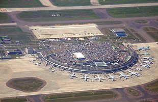 ヨシヒコのぶらり漫歩シリーズ・南北海道は冷夏なり（６）～新千歳空港と福岡空港の売上の差は倍以上