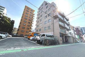 クレ・コーポレーション　大濠公園駅6分の駐車場取得