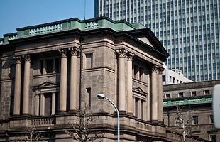 ポスト黒田日銀総裁～一強の安倍政権で再選？