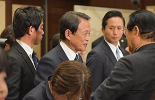 【福岡県知事選】保守分裂選挙は小川洋氏の圧勝～どうなる、麻生氏の責任問題