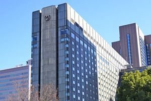 ロイヤルボックス・藤堂和子ママ、中洲生活50周年祝賀会開催