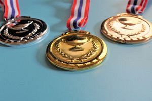 世界水泳選手権福岡大会、メダルデザインを公募へ