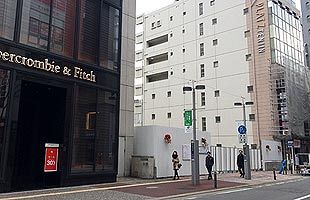 西通りのアバクロ隣で物販店舗、１月着工へ